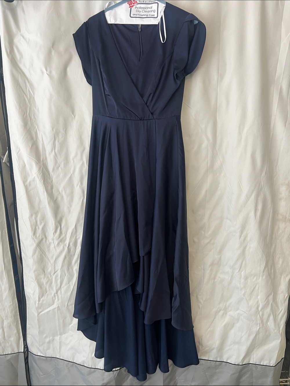 Elegant Navy Cap-Sleeve Wrap Dress